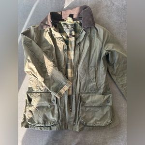 Barbour Beadnell Women’s Waxed Jacket US Size 6 UK Size 10
